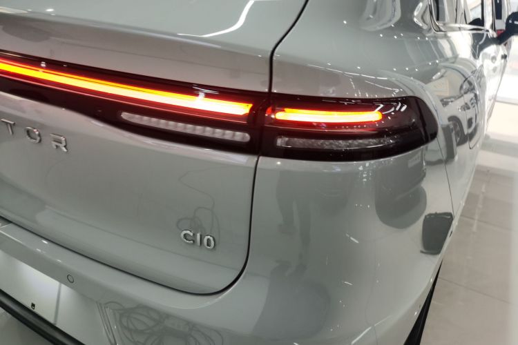 零跑汽车 零跑C10 2024款 210智享版车身外观9