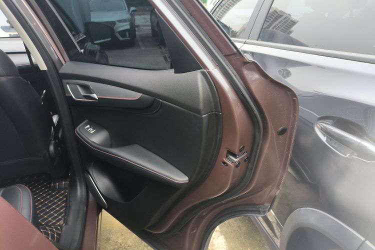 名爵 MG领航 2021款 300TGI 自动两驱燃动豪华版中控内饰7006