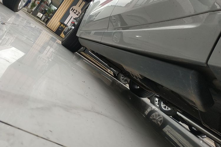 理想汽车 理想L9 2022款 Max机舱底盘30