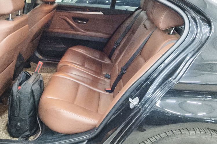 宝马5系 2014款 520Li 典雅型中控内饰21