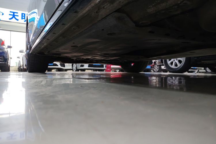 大众 高尔夫 2023款 改款 280TSI DSG R-Line Lite局部细节9002