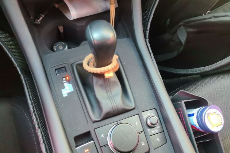 马自达3 昂克赛拉 2020款 2.0L 自动质炫版中控内饰18