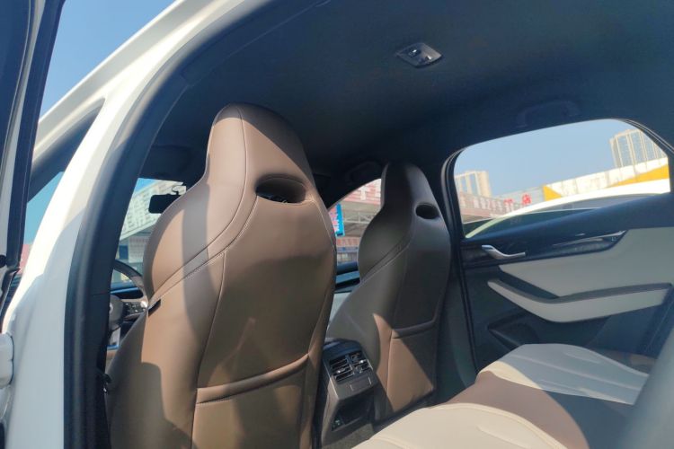 比亚迪 秦PLUS 2024款 荣耀版 DM-i 55KM领先型中控内饰22