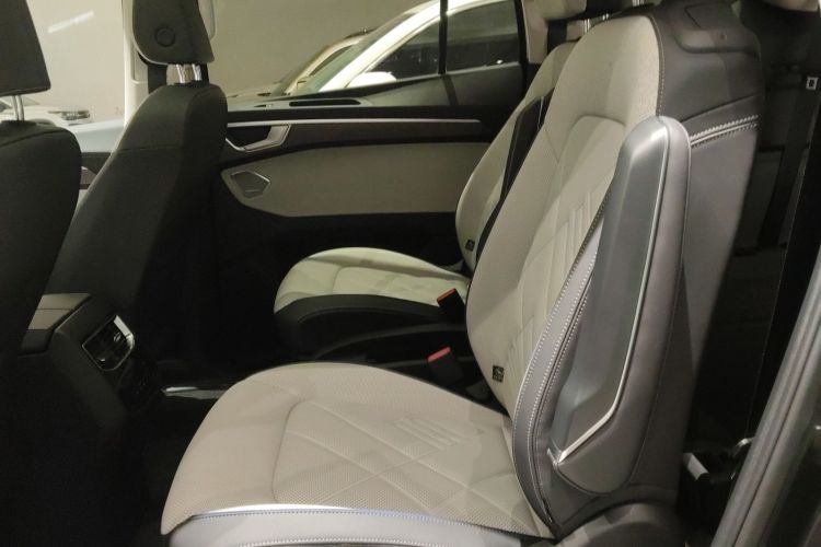 大众 揽境 2026款 450TSI 四驱旗舰 6座中控内饰7004