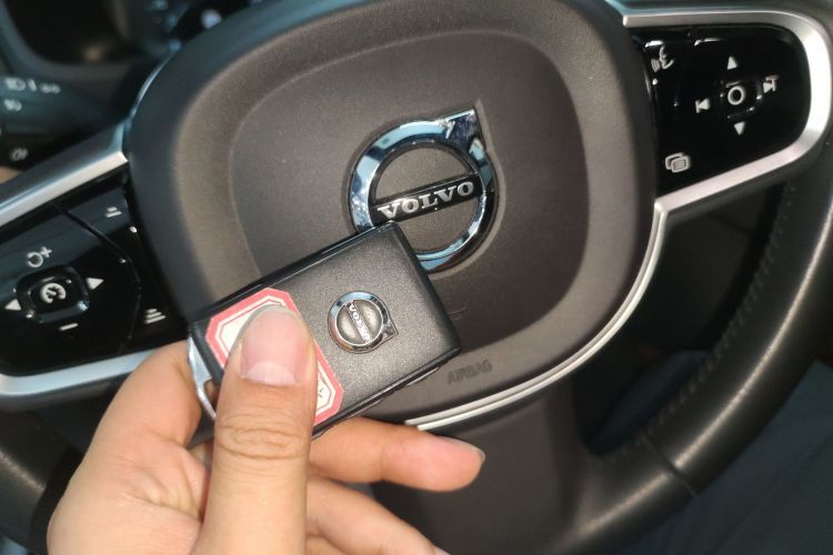 沃尔沃XC90 2021款 B5 智行豪华版 5座中控内饰7001