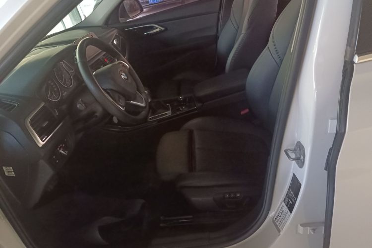 宝马1系 2017款 118i 运动型局部细节19