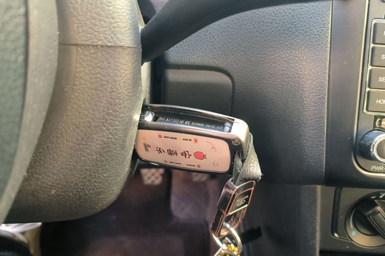 大众 Polo 2016款 1.4L 手动风尚型中控内饰11