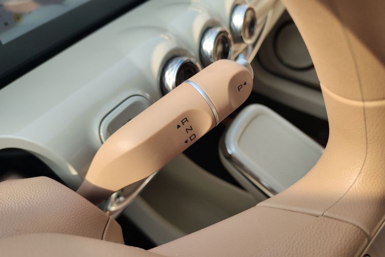 五菱汽车 五菱缤果 2025款 333km 灵犀互联款中控内饰18