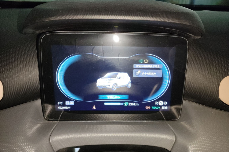 零跑汽车 零跑T03 2021款 400舒享版中控内饰14