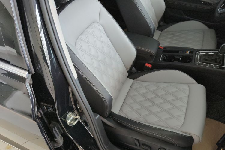 大众 迈腾 2023款 200万辆纪念版 330TSI DSG领先型局部细节41