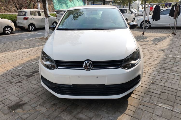 大众 Polo 2014款 1.4L 手动风尚版车身外观2