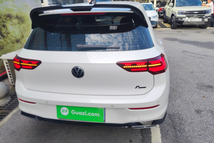 大众 高尔夫 2023款 改款 280TSI DSG R-Line Lite车身外观6