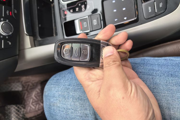 奥迪A7 2016款 40 TFSI 进取型中控内饰11