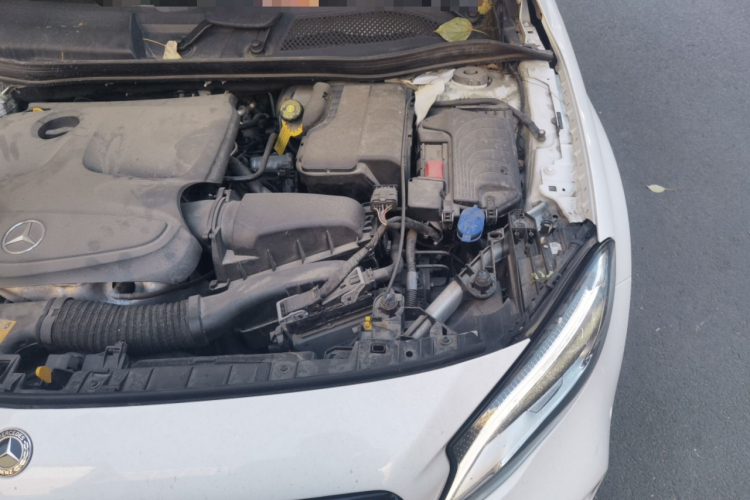 奔驰GLA 2018款 GLA 220 4MATIC 运动型局部细节9007