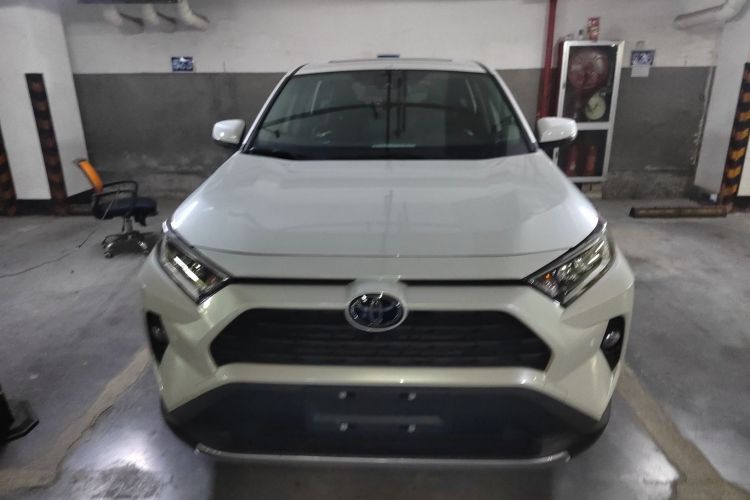 丰田 RAV4荣放 2021款 2.0L CVT两驱风尚PLUS版车身外观2