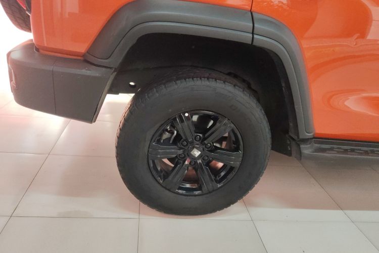 坦克300 2021款 越野版 2.0T 征服者车身外观6008