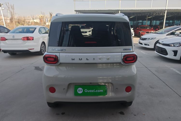 五菱汽车 宏光MINIEV 2024款 第三代 215km 进阶版车身外观6