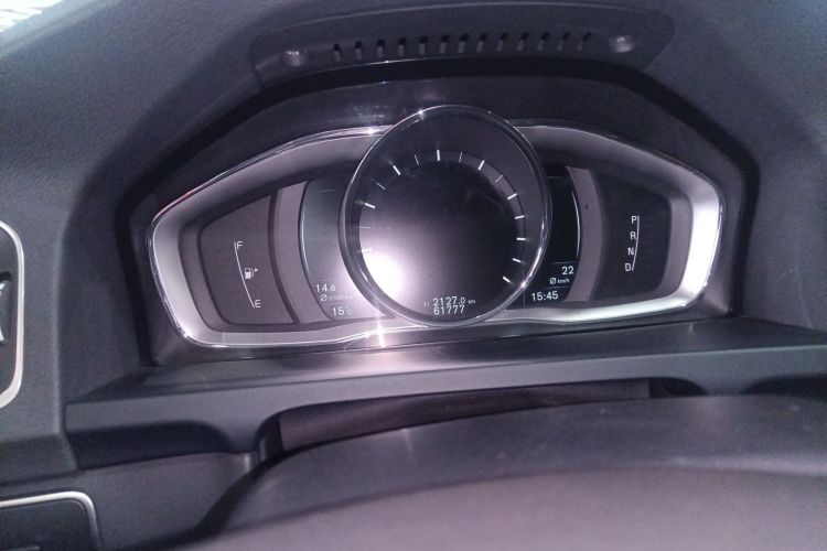 沃尔沃V60 2015款 T5 智雅版中控内饰14