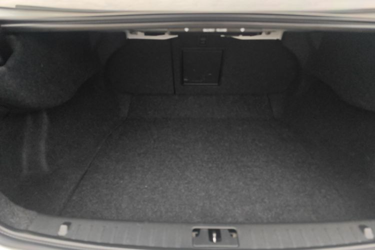 沃尔沃S60 2016款 S60L T3 智行版机舱底盘23