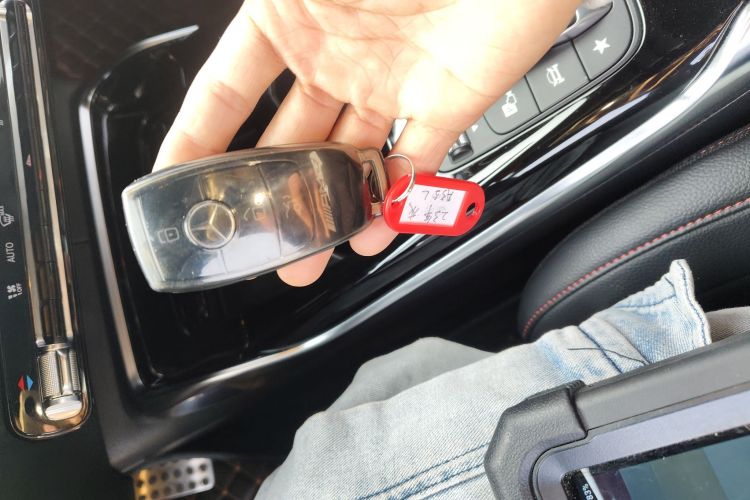 奔驰A级AMG 2021款 AMG A 35 L 4MATIC 炽夜特别版中控内饰7001