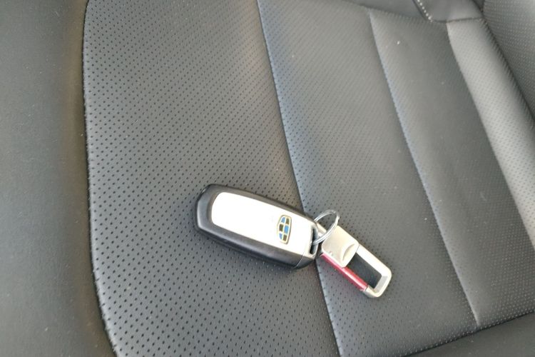 吉利汽车 帝豪 2018款 1.5L CVT向上互联版中控内饰11