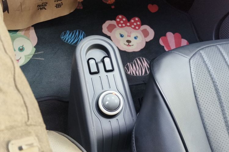 五菱汽车 宏光MINIEV 2021款 马卡龙臻享款 磷酸铁锂中控内饰18