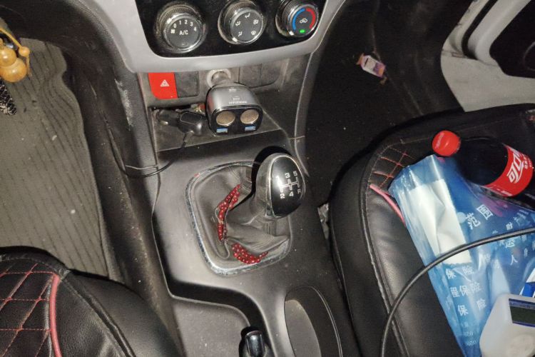 北汽幻速H3 2017款 1.5L 手动舒适天窗版中控内饰18