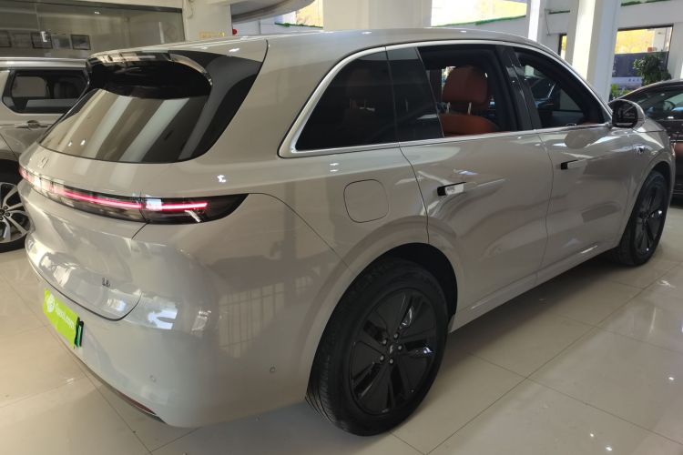 理想汽车 理想L6 2024款 Pro车身外观7