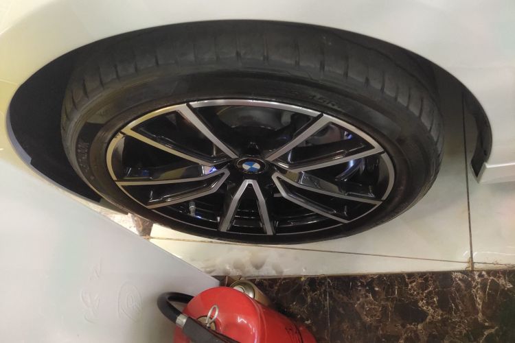 宝马3系 2023款 325Li xDrive M运动套装车身外观6007