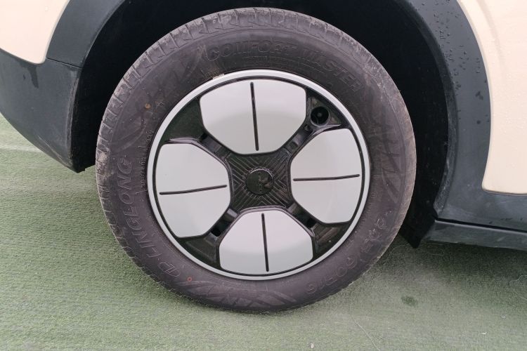 吉利银河 星愿 2025款 410km 自由版车身外观6008