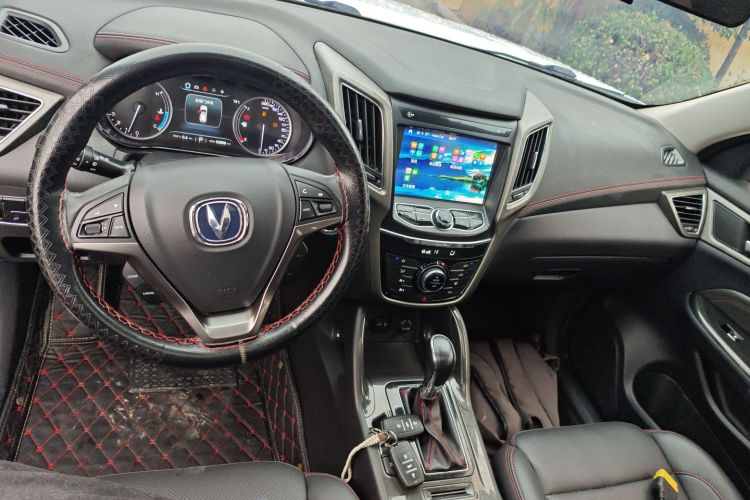 长安CS75 2017款 尚酷版 1.5T 自动锋悦型中控内饰7002