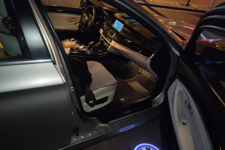 宝马5系(进口) 2011款 535i 领先运动型局部细节9005