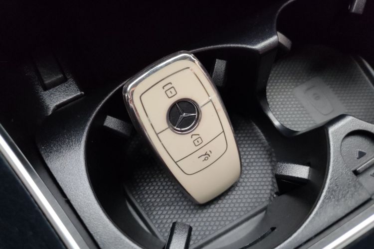 奔驰GLC 2022款 改款三 GLC 260 L 4MATIC 动感型中控内饰11