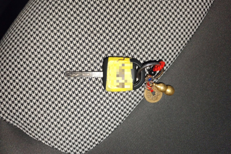 五菱汽车 宏光MINIEV 2024款 第三代 215km 青春版中控内饰11