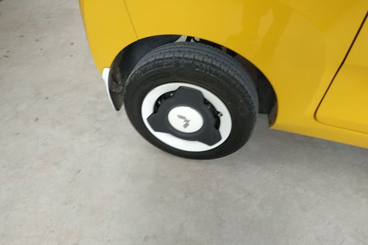 五菱汽车 宏光MINIEV 2021款 马卡龙时尚款 磷酸铁锂车身外观6003