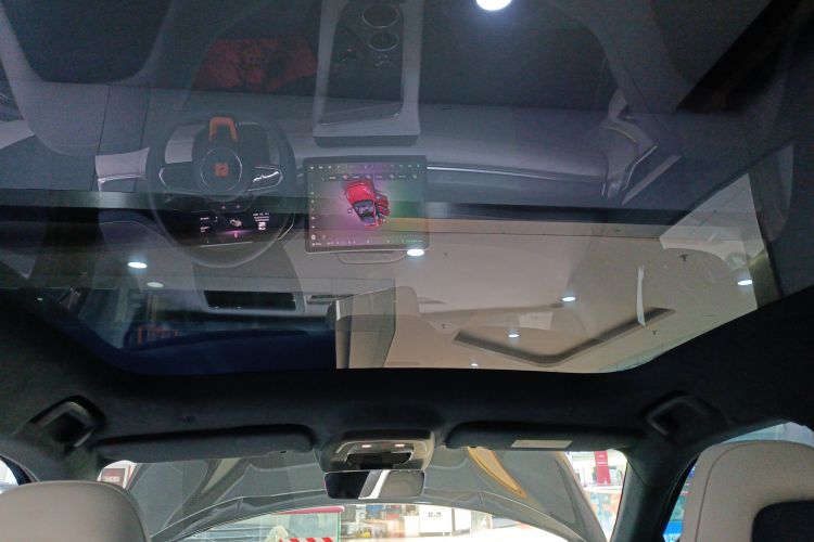 极氪001 2022款 超长续航双电机 YOU版中控内饰22