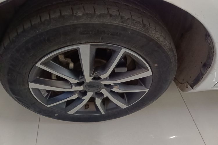 吉利汽车 帝豪 2019款 领军版 1.5L CVT向上亚运版 国VI车身外观6007