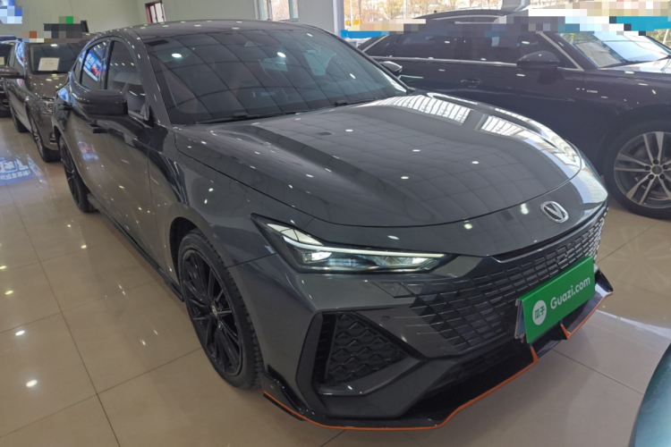 长安UNI-V 2023款 2.0T 领速版车身外观6002