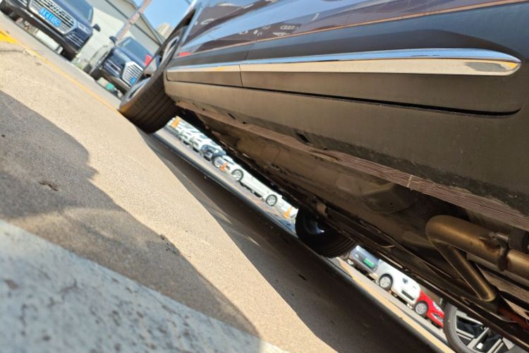 五菱汽车 五菱星云 2023款 2.0L DHT 旗舰版机舱底盘30