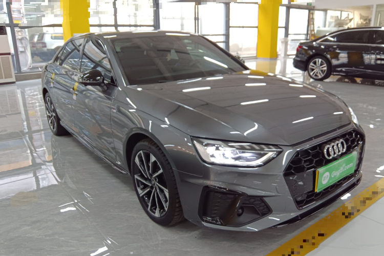奥迪A4L 2023款 40 TFSI 豪华动感型车身外观3