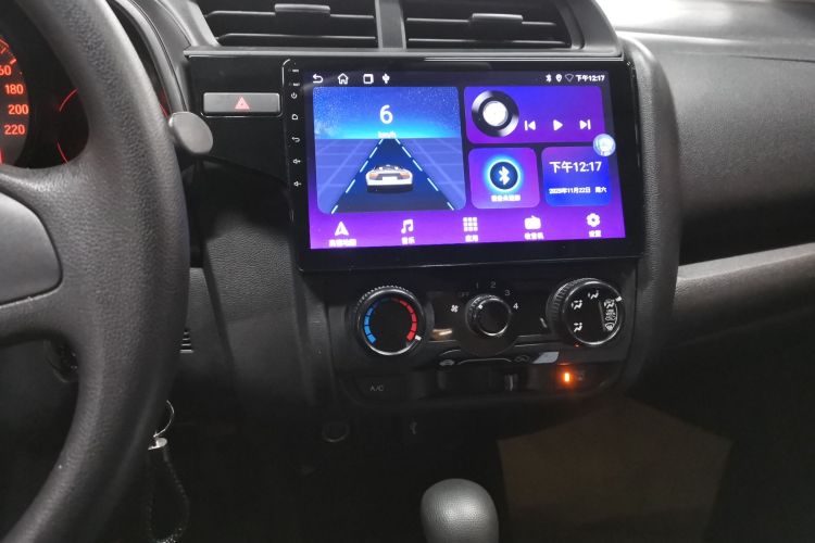 本田 飞度 2018款 1.5L CVT舒适天窗版中控内饰16