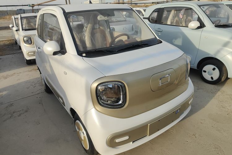 奔腾小马 2026款 222km 萌趣马 Plus车身外观3