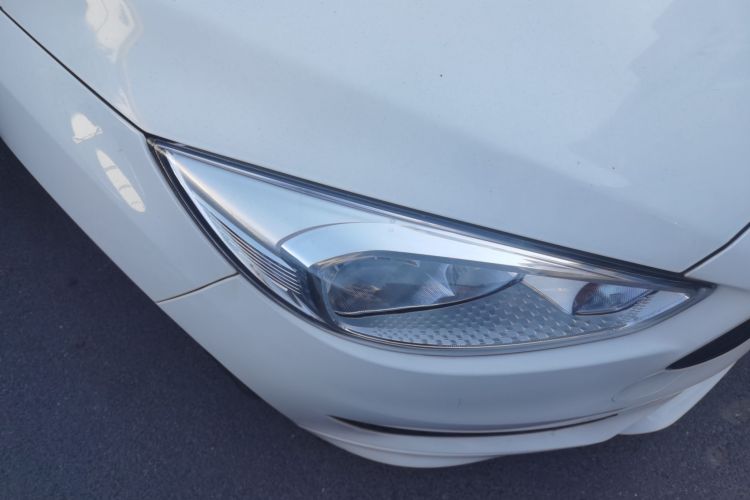 福特 福克斯 2017款 两厢 EcoBoost 180 自动精英型车身外观8