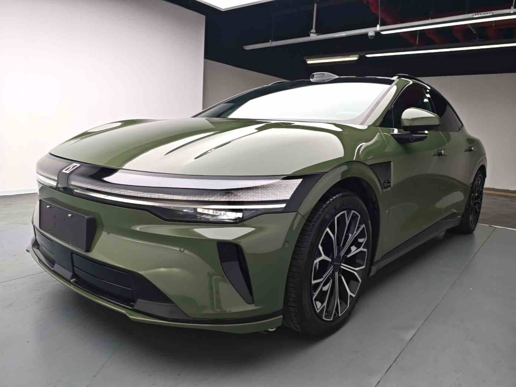 极氪007GT 2025款 长续航后驱智驾版 100kWh(2)