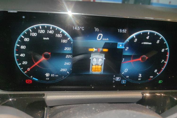 奔驰GLA 2020款 GLA 200 4MATIC中控内饰14