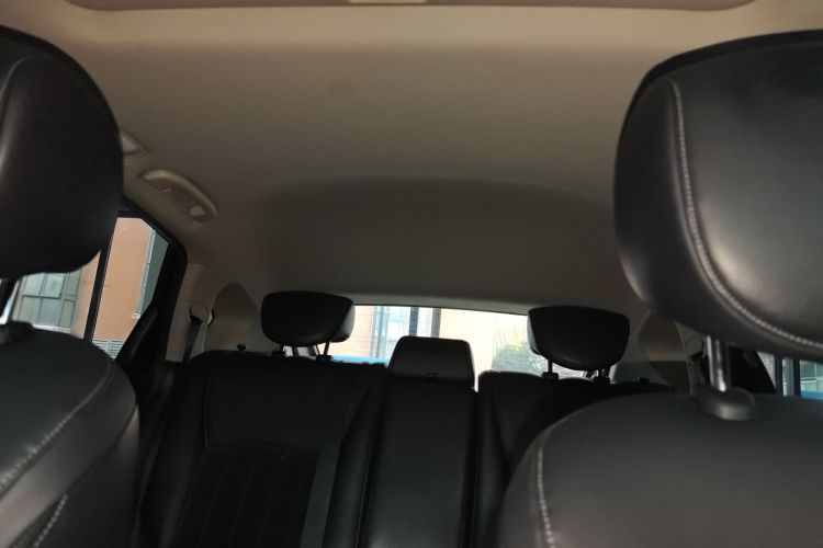 英菲尼迪QX50 2015款 2.5L 舒适版局部细节22