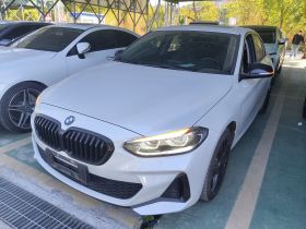 宝马1系 2021款 125i M运动曜夜版