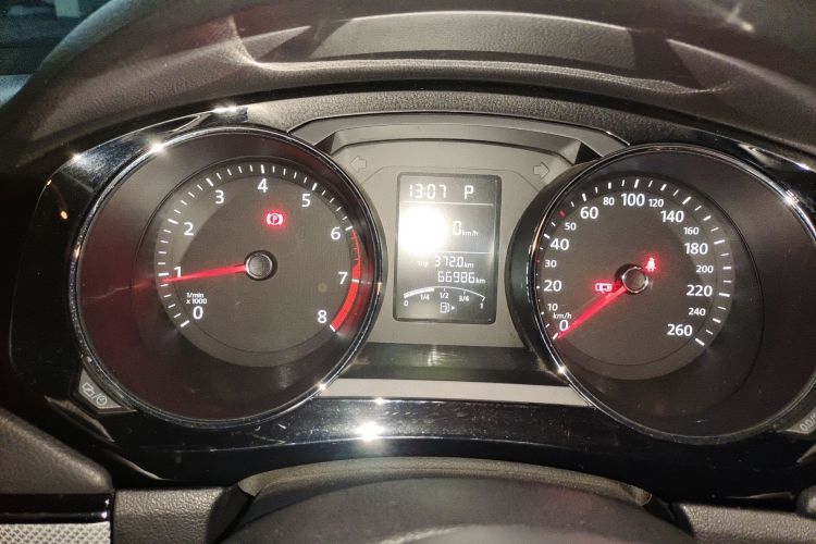 大众 速腾 2015款 1.6L 自动舒适型中控内饰15