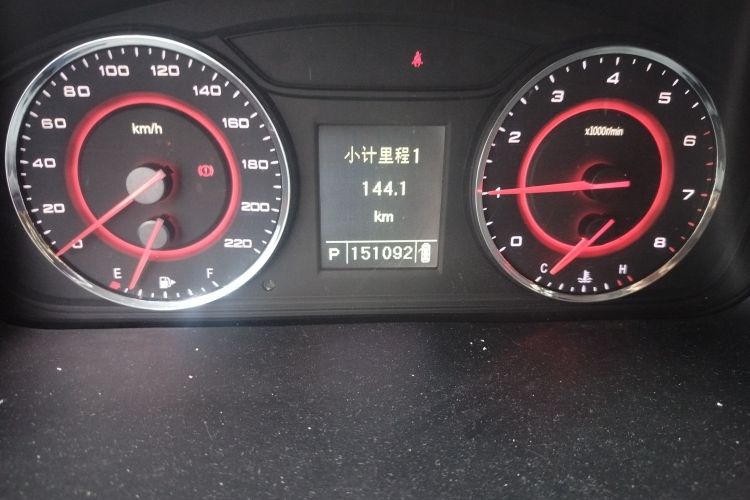 上汽大通MAXUS 大通G10 2018款 PLUS 2.0T 自动豪华行政版中控内饰15