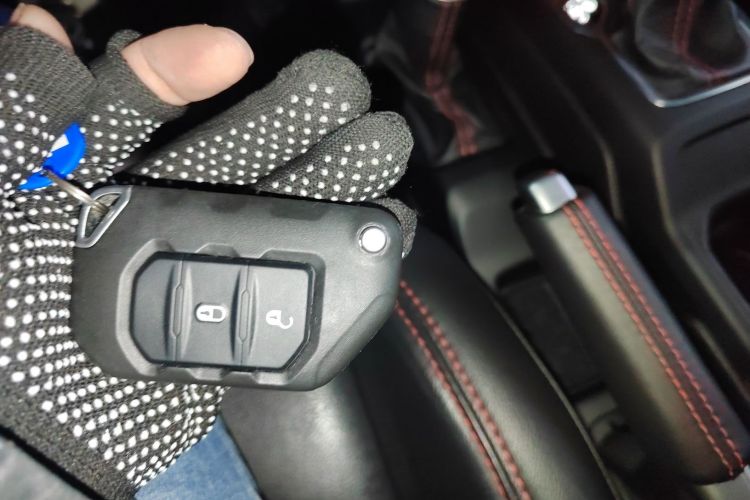 Jeep 牧马人 2021款 2.0T 罗宾汉四门版中控内饰7001